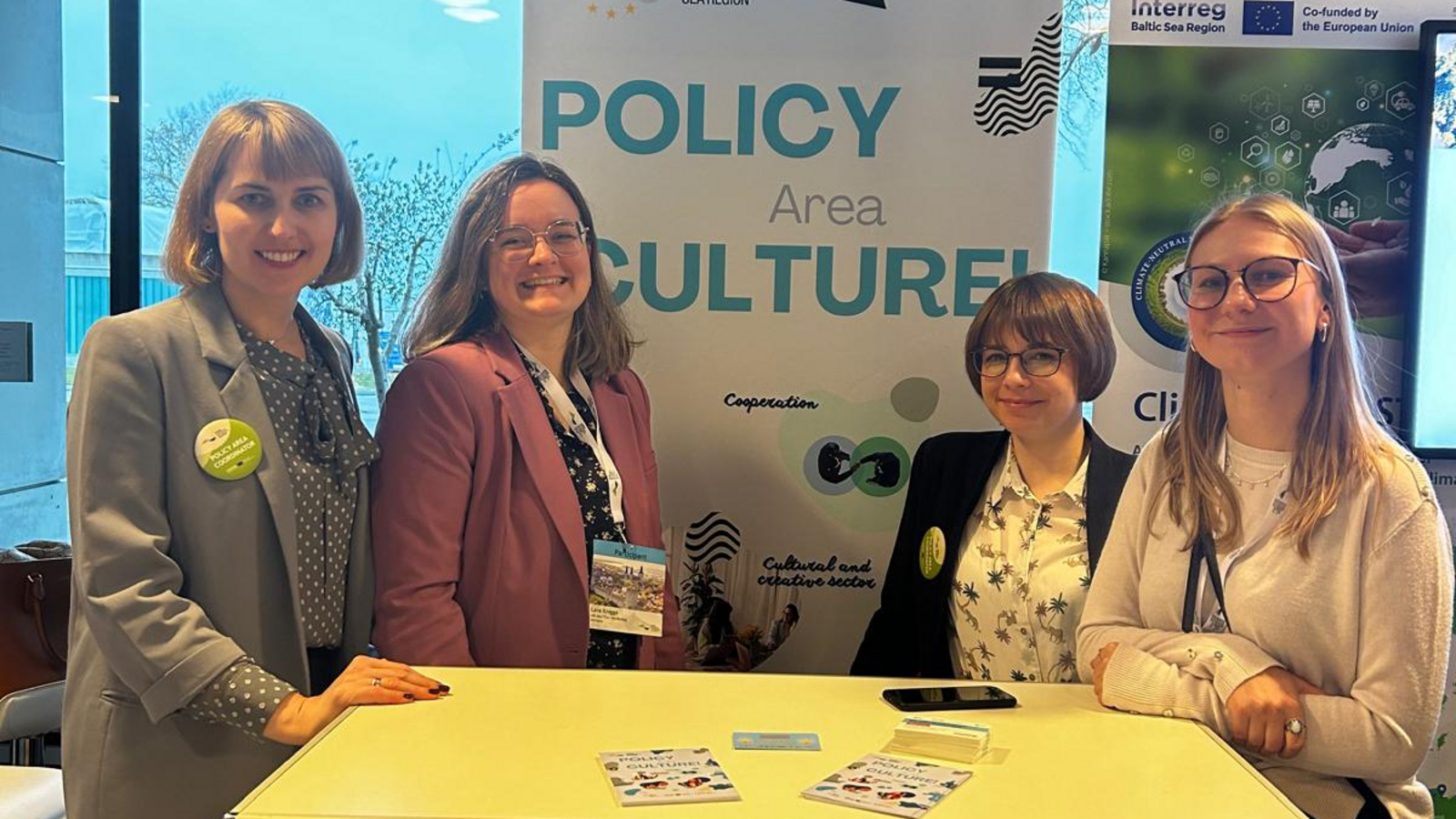 Magdalena Kleszczewska, Lara Knigge, Franziska Kapteina and Lara Löser at the PA Culture networking stand